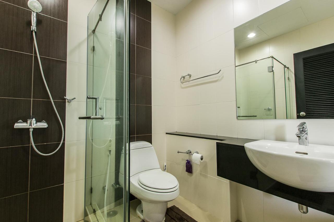 Veloche 2 Bedroom Apartment With Seaview Karon Eksteriør billede